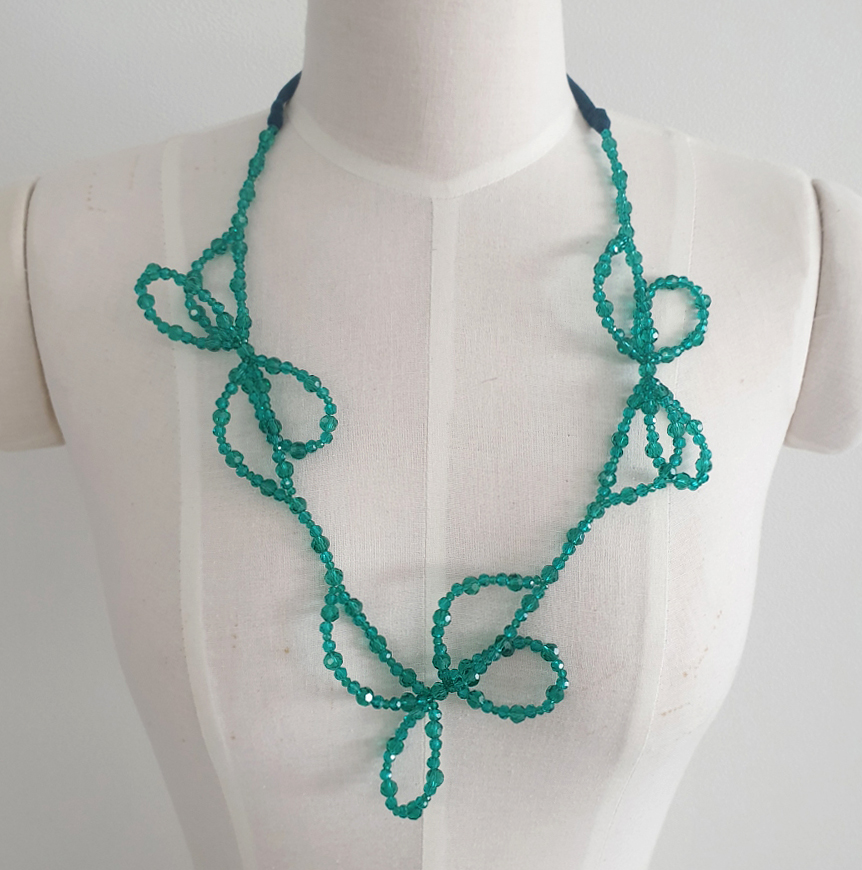 Green Crystal Ribbon Necklace